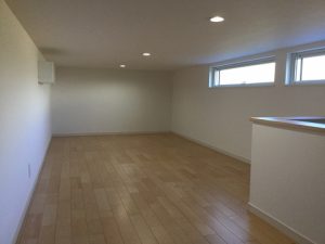 黒川小屋裏