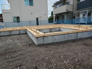 基礎工事