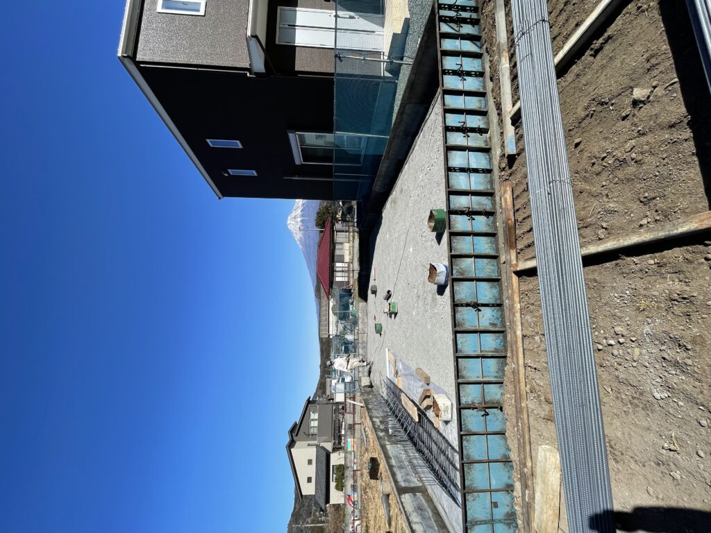 着工しました