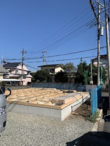 上棟前の段取り中です