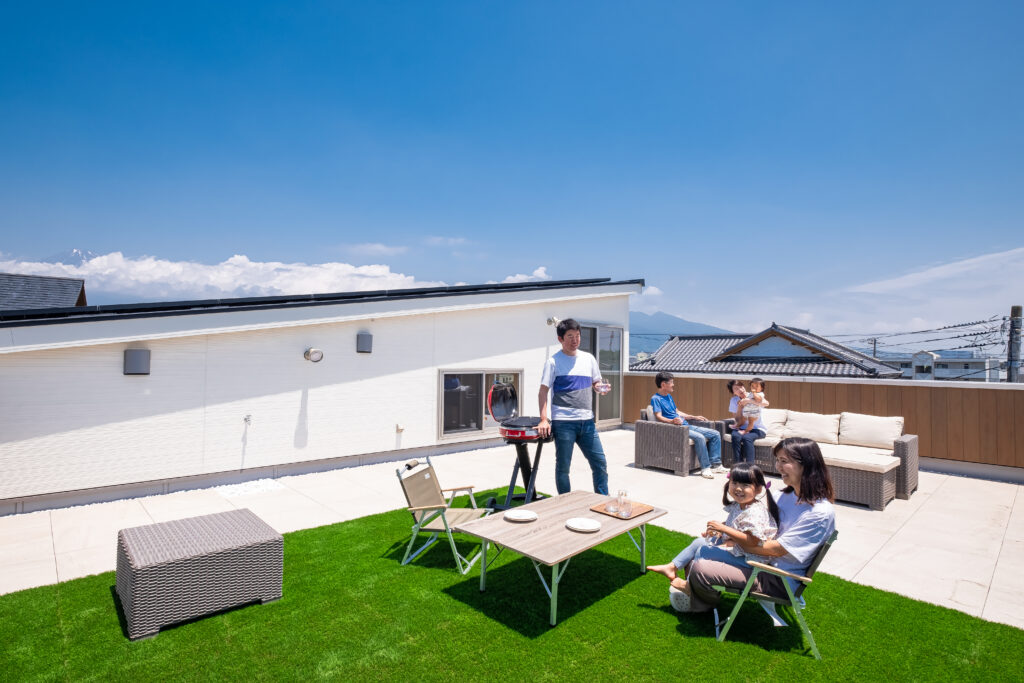 イデキョウホーム　富士　注文住宅　施工事例　全館空調　二世帯住宅　屋上庭園