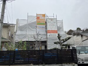 外壁塗装工事　進行中