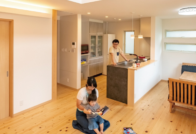 身体と家計にやさしい全館空調と「富士ヒノキ」の家