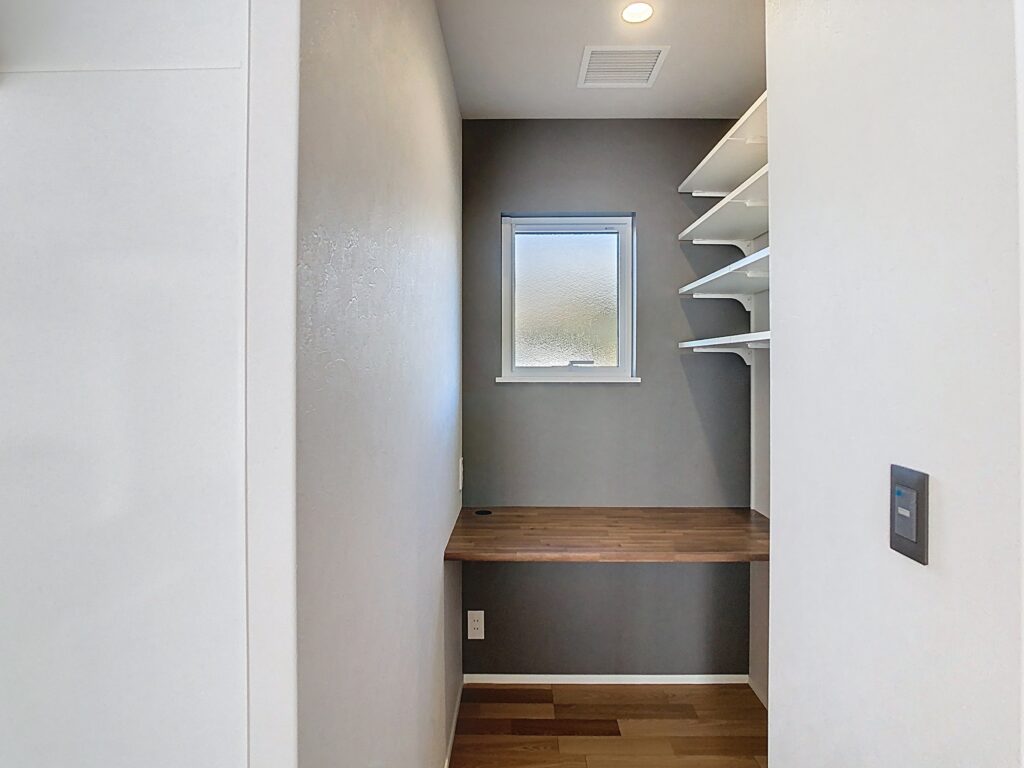 富士宮市H邸書斎１