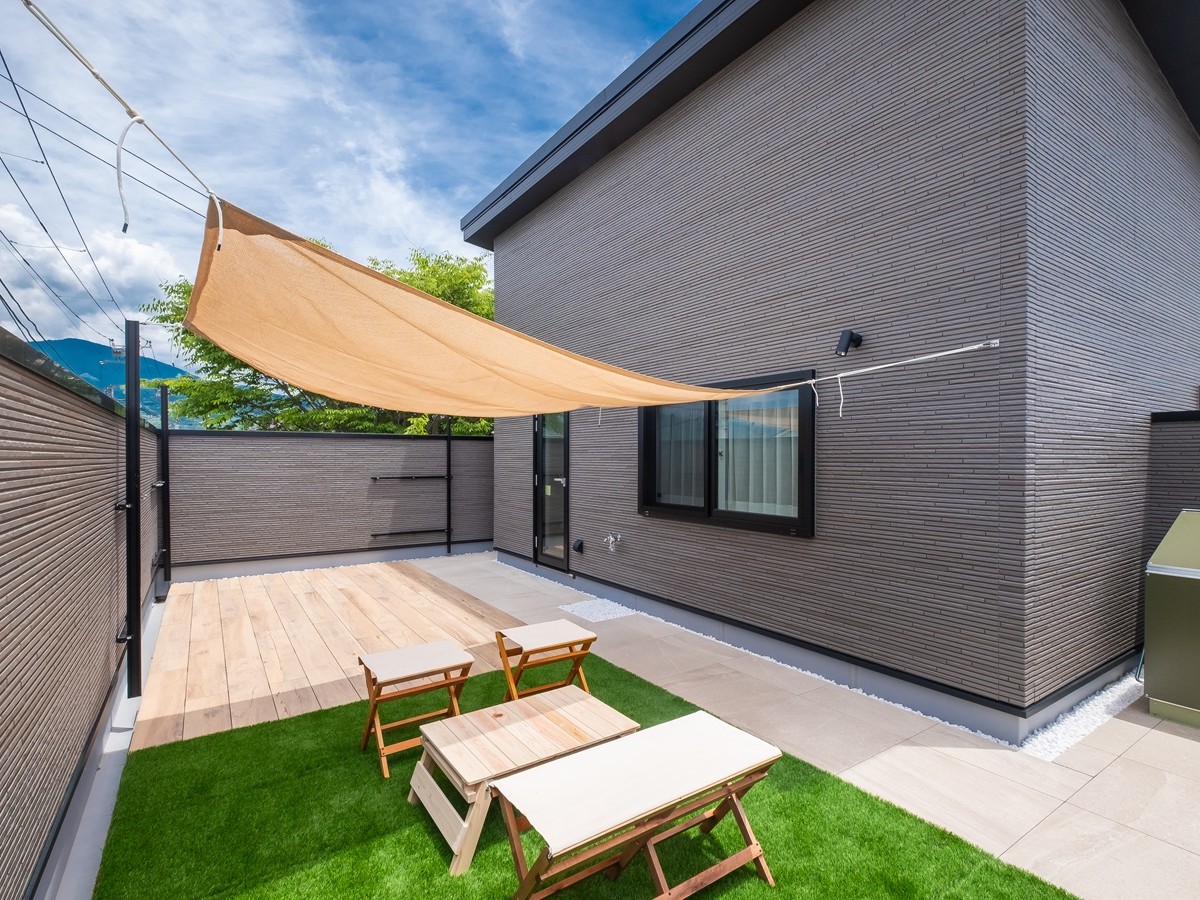 沼津市モデルハウスのプラスワンリビング屋上庭園