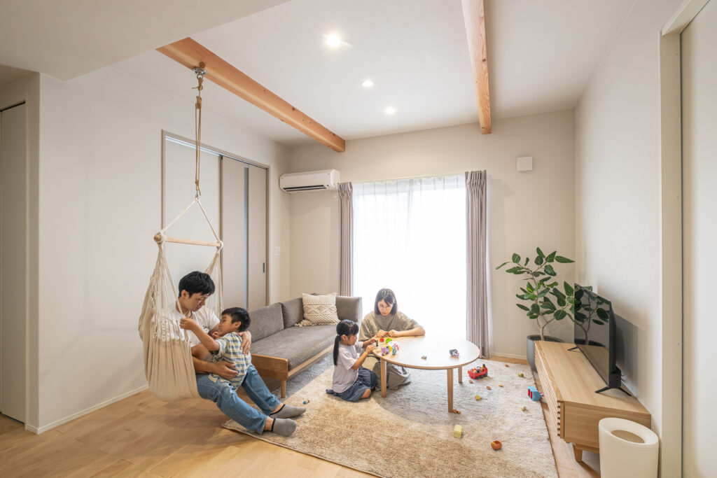 寒い冬でも快適に。家族のつながりを感じる優しい平屋